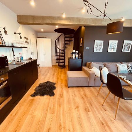 Apartamenty Ktw Penthouse Z Tarasem Katowice Bagian luar foto