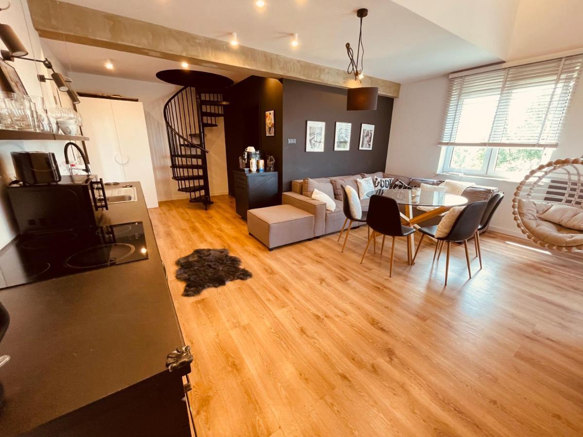 Apartamenty Ktw Penthouse Z Tarasem Katowice Bagian luar foto